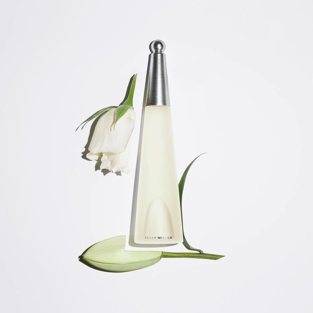 Leau Dissey Miniatures Set by Issey Miyake for Women - 4 Pc Mini Gift Set 4x3.5 ml Leau Dissey EDP, Leau Dissey EDT, Leau Dissey Pure EDP, Leau Dissey Pure Nectar EDP